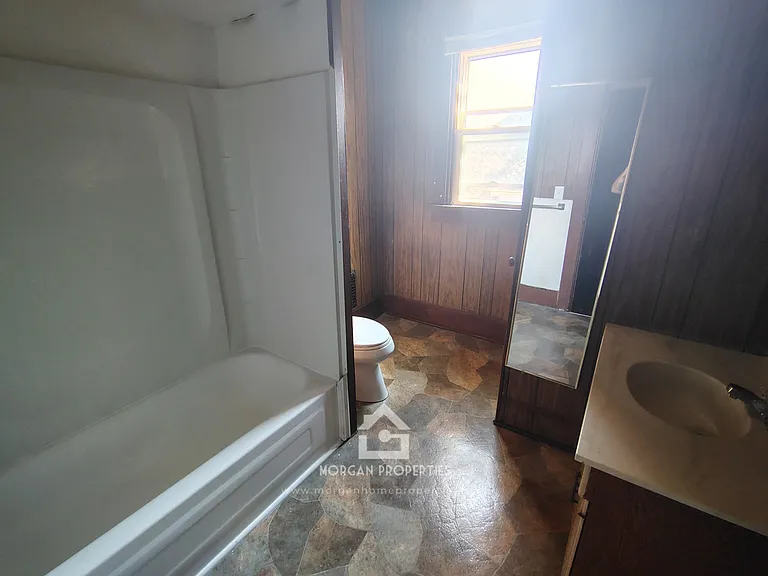 902 S Anderson St #2 — Photo 6