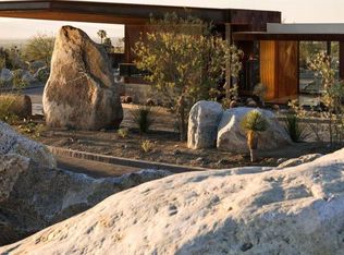 2065 Vista Palizada Dr, Palm Springs, CA 92262