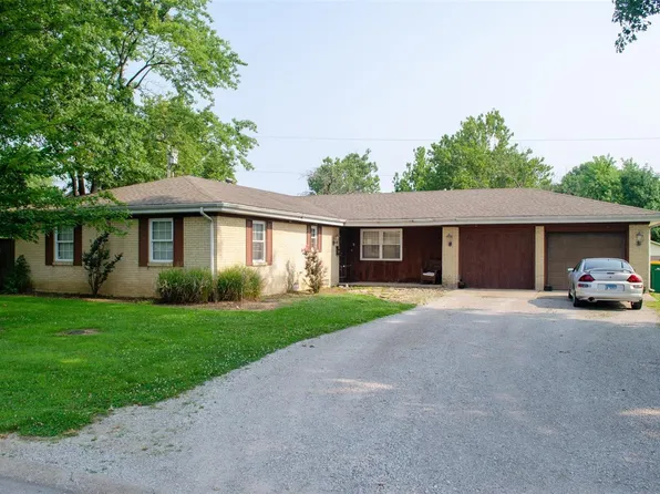 17 Blackburn Mnr, Millstadt, IL 62260