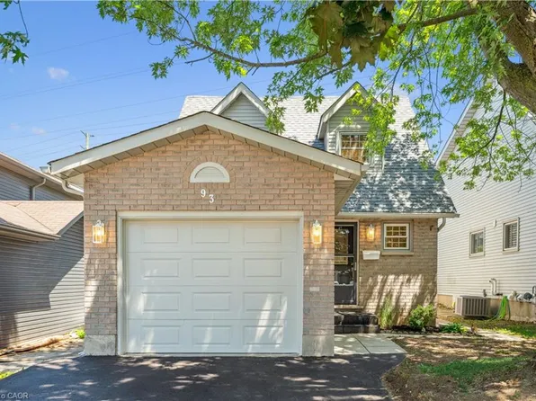 93 Glenbrook Cres, Cambridge, ON N1R 7Z3