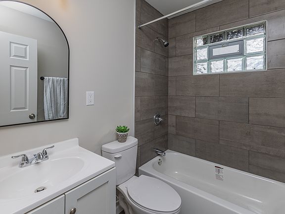 5th image of 3437 Redskin Dr