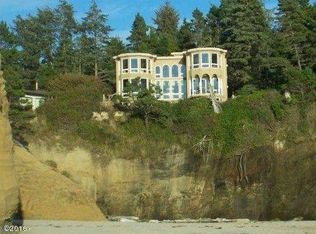 1845 Macdonald St, Depoe Bay, OR 97341