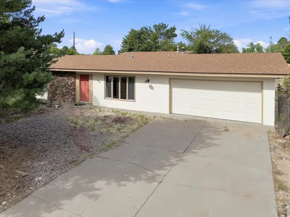 83 Granada Dr, Los Alamos, NM 87547