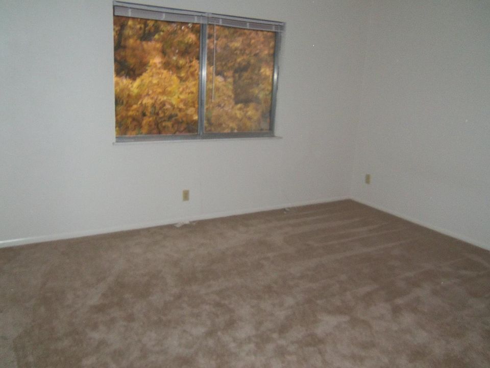 12213 N Woodcrest Dr Dunlap IL Zillow