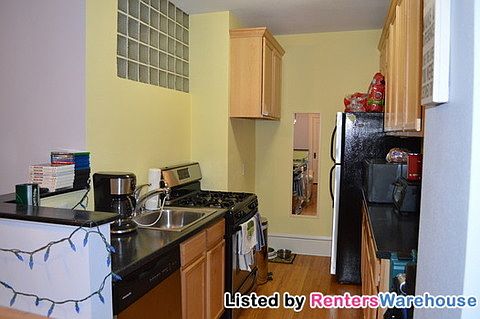 5th image of 3520 Emerson Ave S APT 103