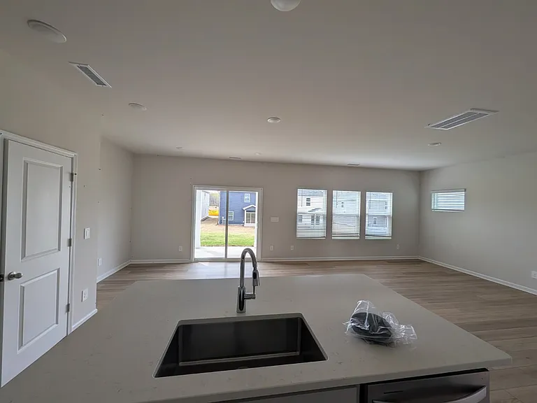 916 Grand Mesa Dr — Photo 4