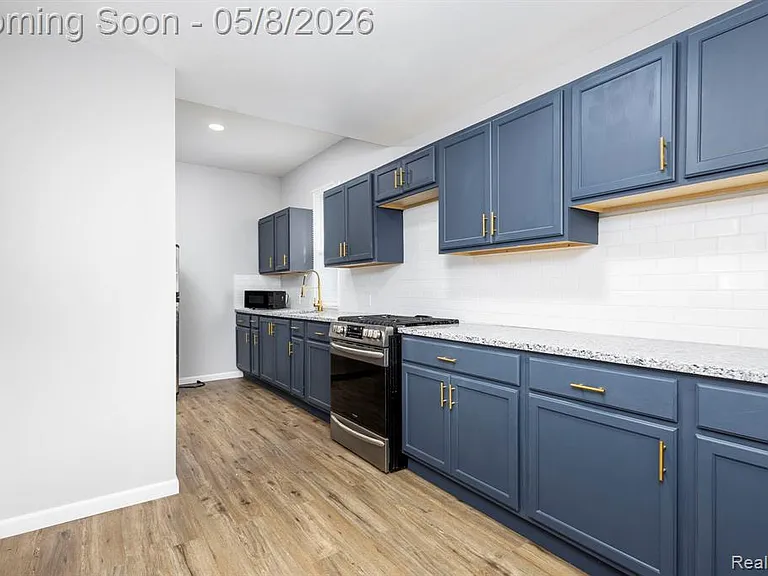 120 Woodland St — Photo 19