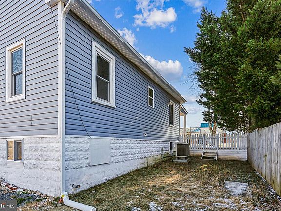 5th image of 6727 Windsor Mill Rd #H