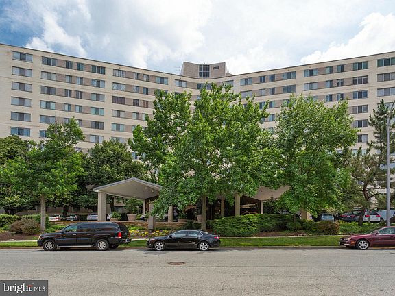 4th image of 1200 N Nash St APT 862
