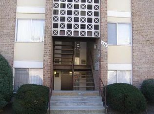 530 Wilson Bridge Dr, Oxon Hill, MD 20745
