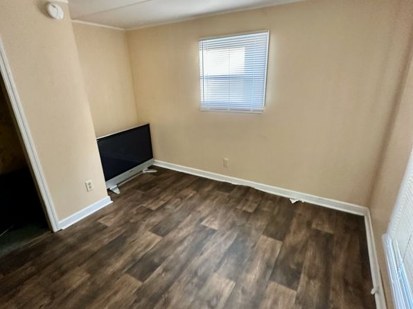 38 Steeplechase Dr #38