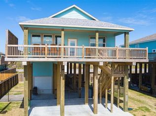 2565 Palm Dr, Crystal Beach, TX 77650