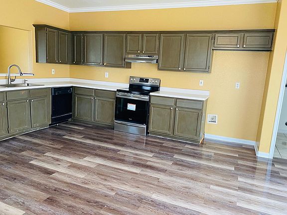 5th image of 230 Oriole Ln
