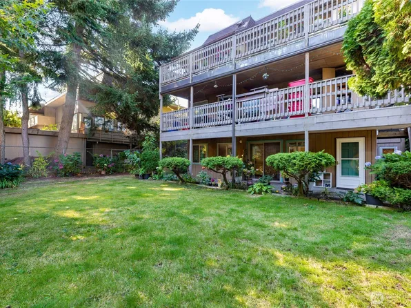 2326 49th Avenue SW, Seattle, WA 98116