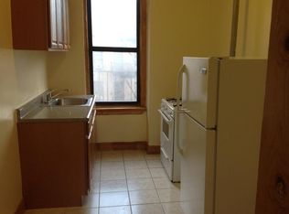 220 E 197th St APT A, Bronx, NY 10458