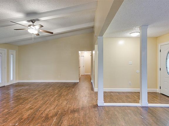 2nd image of 2917 Berkshire Dr