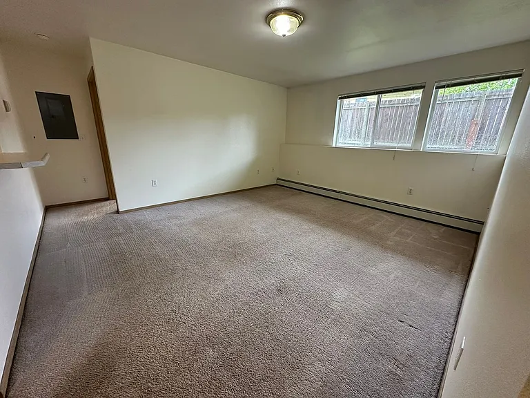 9700 Morningside Loop — Photo 9
