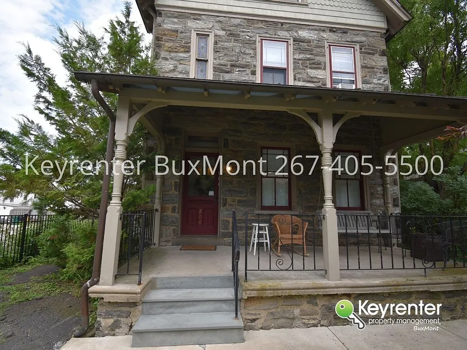 808 Willow Grove Ave