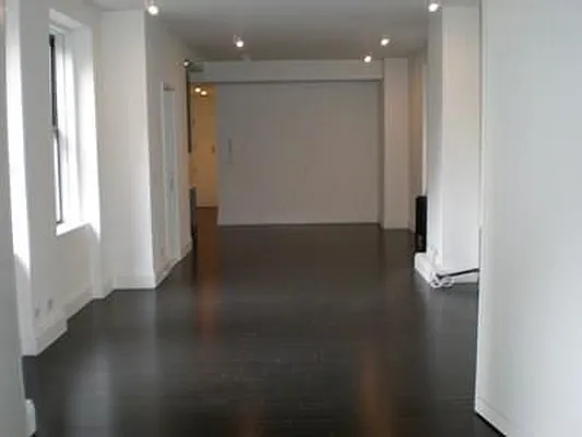 Rented by Triumph Property Group | media 16