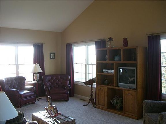 5th image of 3836 Arrowhead Dr