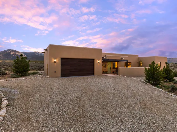 26A Buggy Rd, El Prado, NM 87529