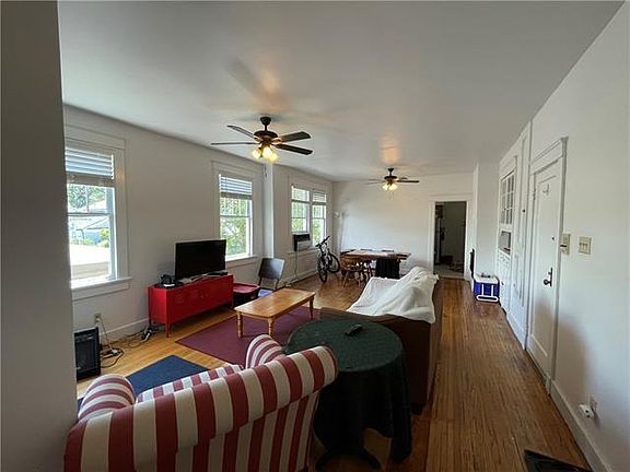 3rd image of 806 Audubon St APT D