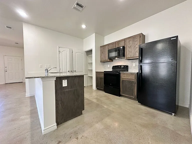 6106 Harriet Tubman Ave — Photo 8