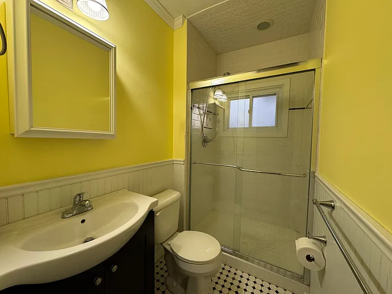 103 E Main St #D — Photo 8