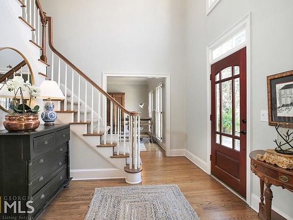 4th image of 275 Coles Hill Ct