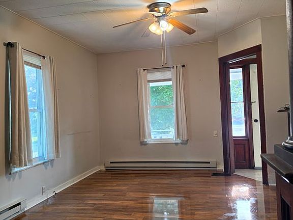 4th image of 113 Lawrence St