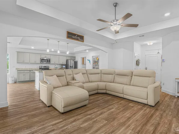 4697 Carl Booker Rd, Milton, FL 32583