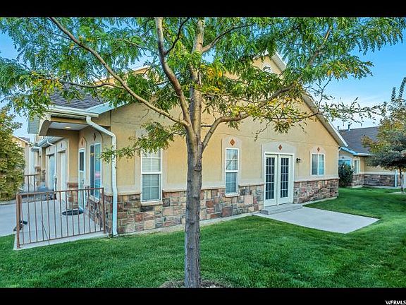 3rd image of 5587 W Washoe Cv