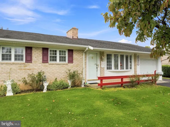 17811 Burnside Ave, Hagerstown, MD 21740