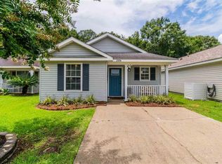 2376 Trailwood Dr, Cantonment, FL 32533