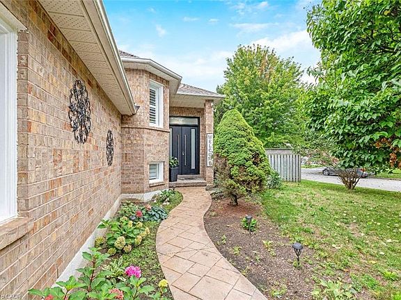 5th image of 20 Ruddell Cres