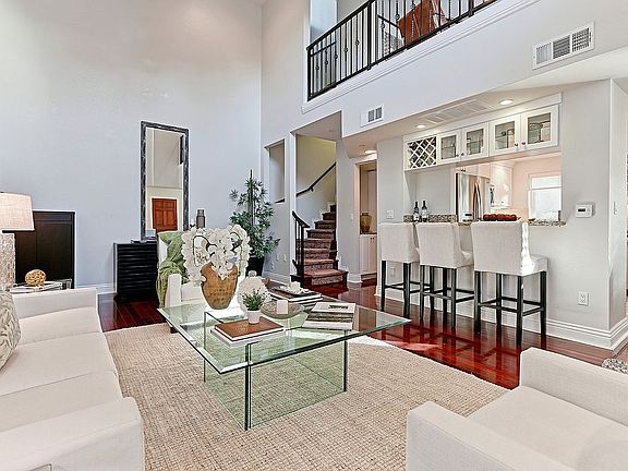 2nd image of 1010 N Curson Ave APT 106