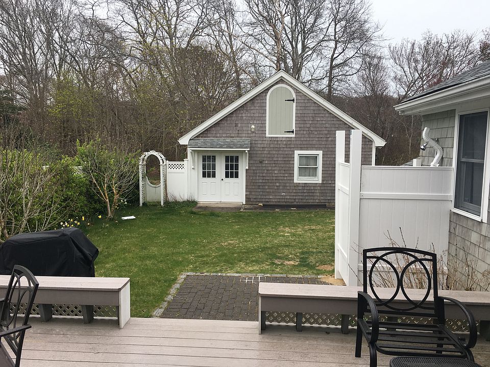 2nd image of 421 Scudder Ave