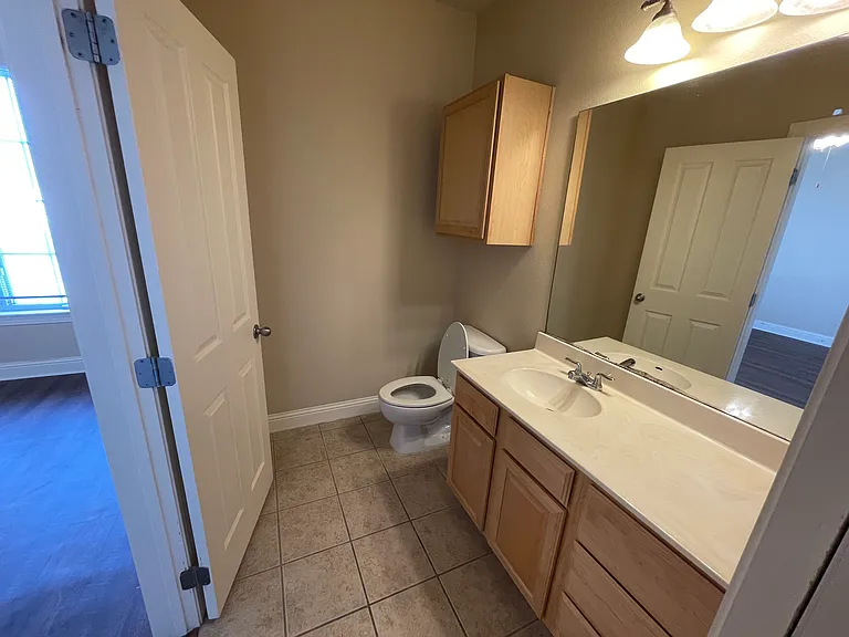 4000 Lake Beau Pre Blvd — Photo 10