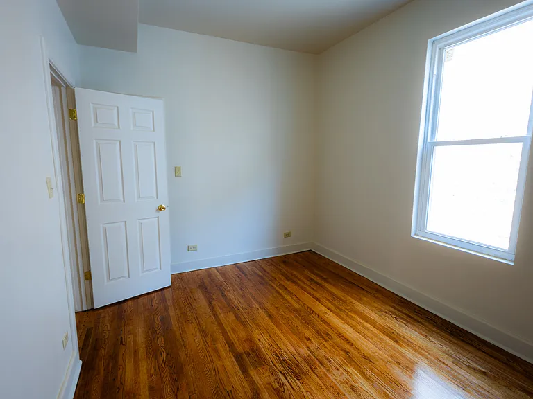 7250 S King Dr #1 — Photo 14
