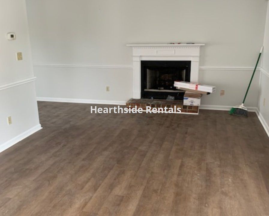 2nd image of 320 P1 Haven Dr