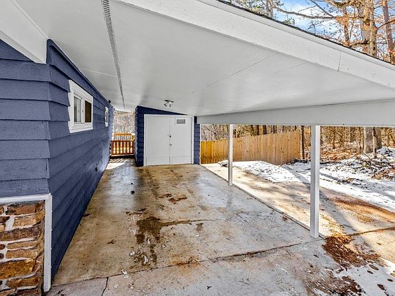 4th image of 36 Sheneman Dr