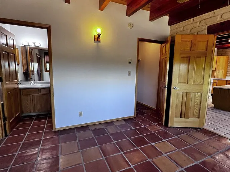 5 Oriente Ct — Photo 46