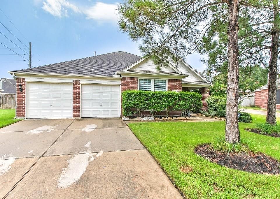 1st image of 21906 Golden Cedar Dr
