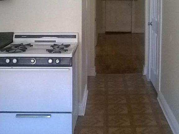 5th image of 3514 W Grenshaw St