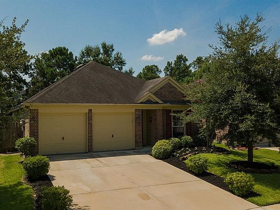 Double wide driveway gives you plenty of space for parking.