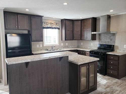 1st image of 1884 Forestview Dr