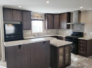 1884 Forestview Dr, Ypsilanti, MI 48198