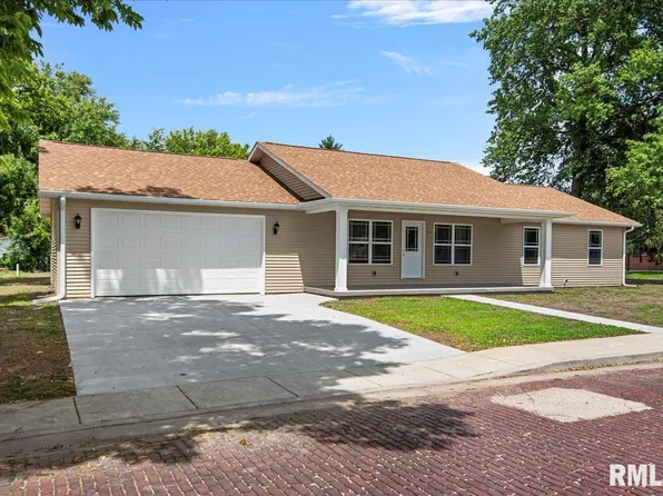 511 W Market St, Taylorville, IL 62568