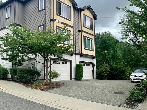 2nd image of 15671 NE 102nd Way Unit 101