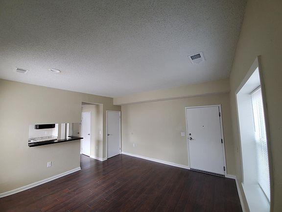 3rd image of 3220 Harrison St APT 2B